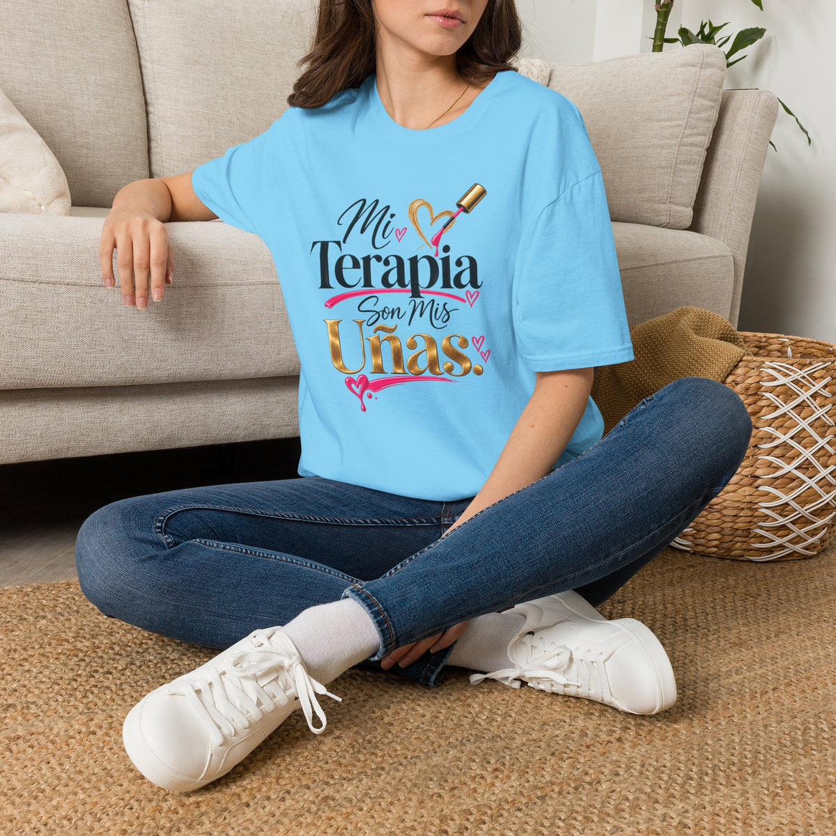 "Mi Terapia Son Mis Uñas" Tee