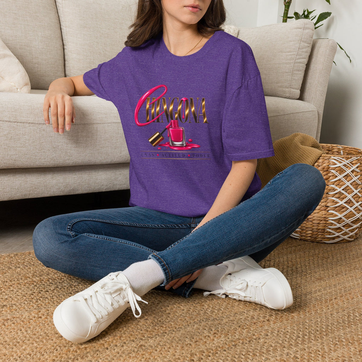 Chingona Uñas Actitud Poder Tee