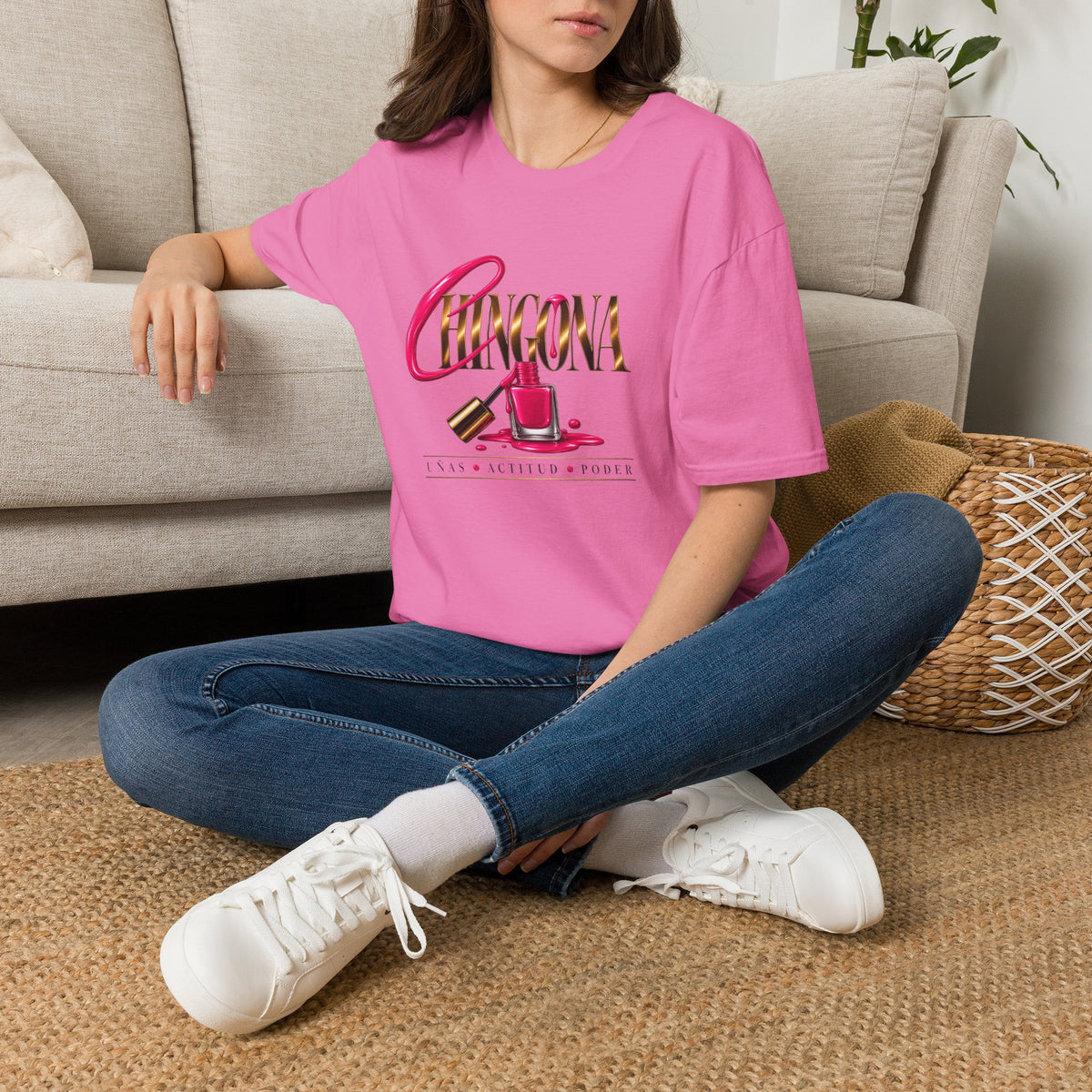 Chingona Uñas Actitud Poder Tee