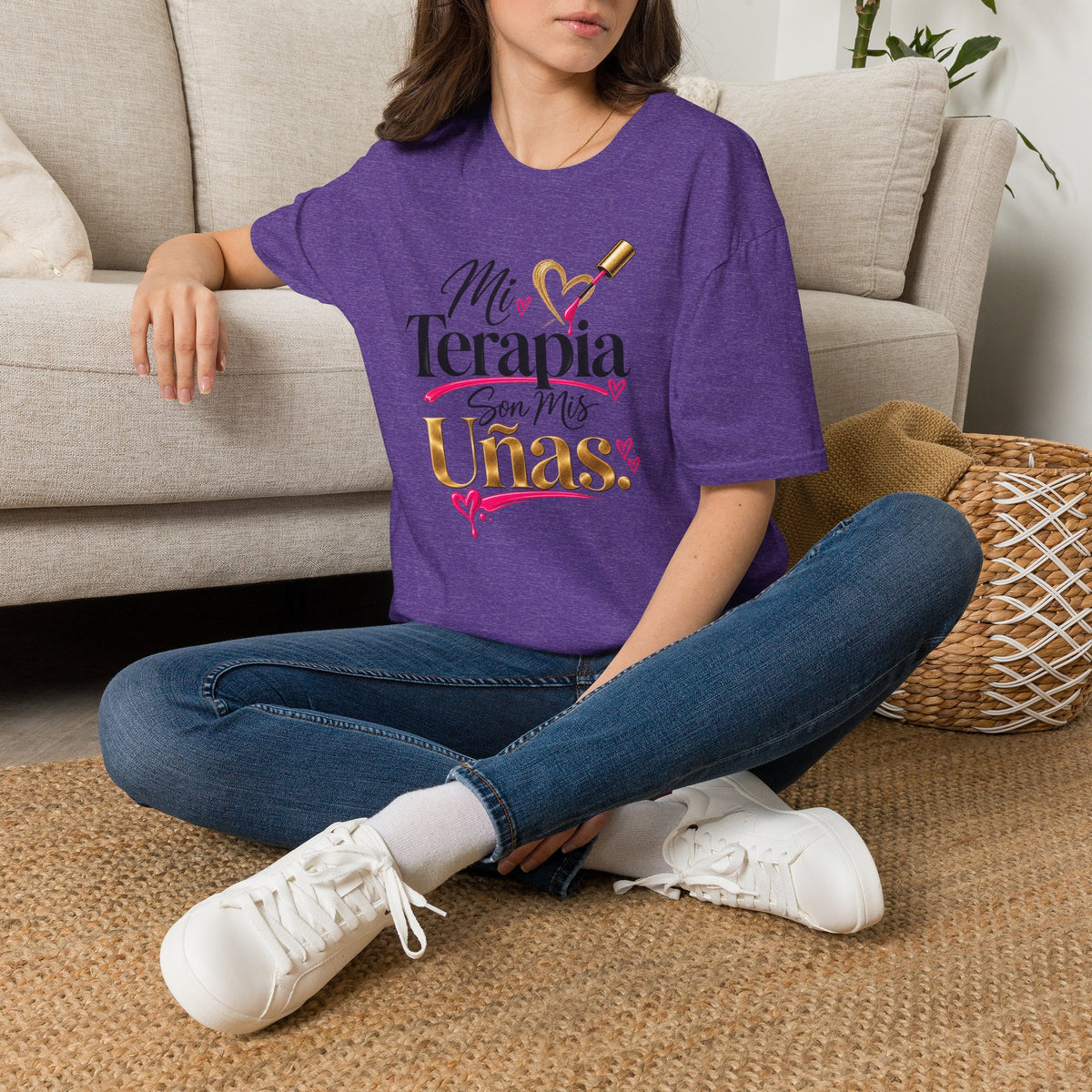 "Mi Terapia Son Mis Uñas" Tee